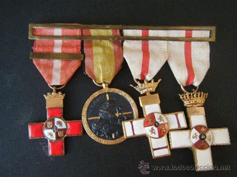 Medallas y condecoraciones al mejor precio; pasador con cuatro condecoraciones época de fra - Comprar ...