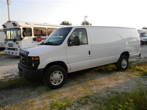 Sell Used Ford E 350 Extended 1 Ton Cargo Van 54l V 8 Low Miles