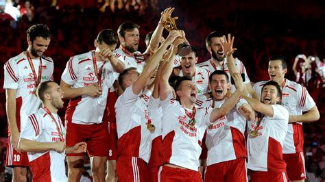 Zobacz najciekawsze publikacje na temat: siatkówka - sameQuizy