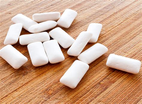 This Is What Swallowing Chewing Gum Does To Your Body Says Science