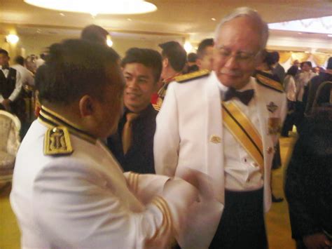 Tempoh 14 hari tersebut bukan sahaja melibatkan pahang malah turut dirasai bersama perak, negeri sembilan, kedah, terengganu dan kelantan. WZWH: WZWH Memuliakan Hari Keputeraan Sultan Pahang