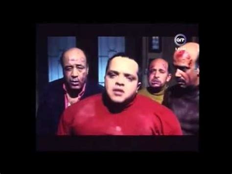 يدور الفيلم في إطار كوميدي حول شاب مصري يدعى محي الشرقاوي (محمد هنيدي) ، يشكل كل من جده جابر الشرقاوي ( سامي سرحان) وأعمامه عصابة للتهريب، ولأنه جبان لا يستطيع مسايرتهم والعمل معهم، يذهب لوالدته ( سهير الباروني) وزوجها الذي يضيق. ‫فول الصين العظيم‬‎ - YouTube