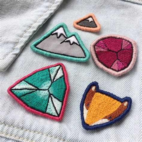 Diy Embroidered Patch Best Way To Make An Embroidered Fabric Patch