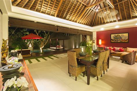 Villa abida is a real stunning 2 bedroom villa with the feel of an american country house and it is located right in the heart of fashionable and cosmopolitan seminyak. 2 Bedroom Villas | Chandra Bali Villas | Seminyak, Bali