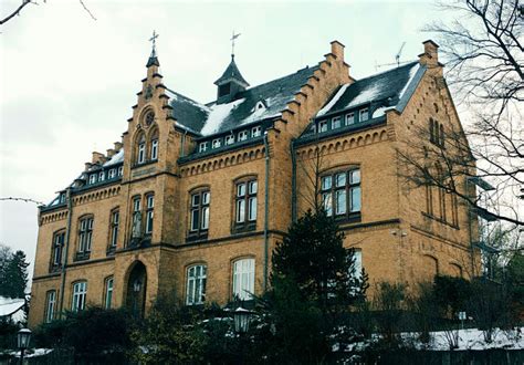 Hier werden sie mit originalen asiatischen gerichten verwöhnt. Kommern Historischer Ortskern - www.ferienwohnung-schaven.de