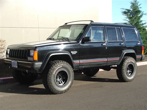 Jeep cherokee xj with 3 inch lift