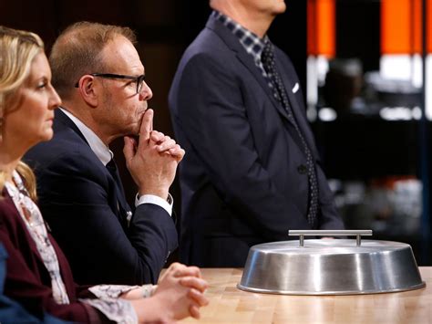 Alton Brown Takes Over The Chopped Kitchen For A Brand New