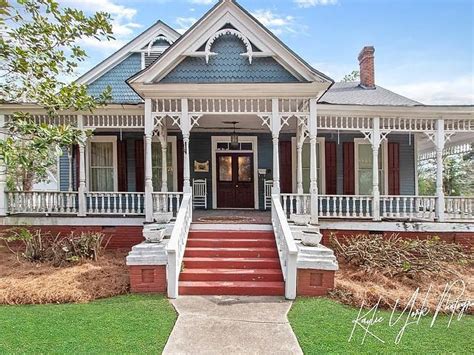 1872 Victorian In Eufaula Alabama — Captivating Houses Farm House For