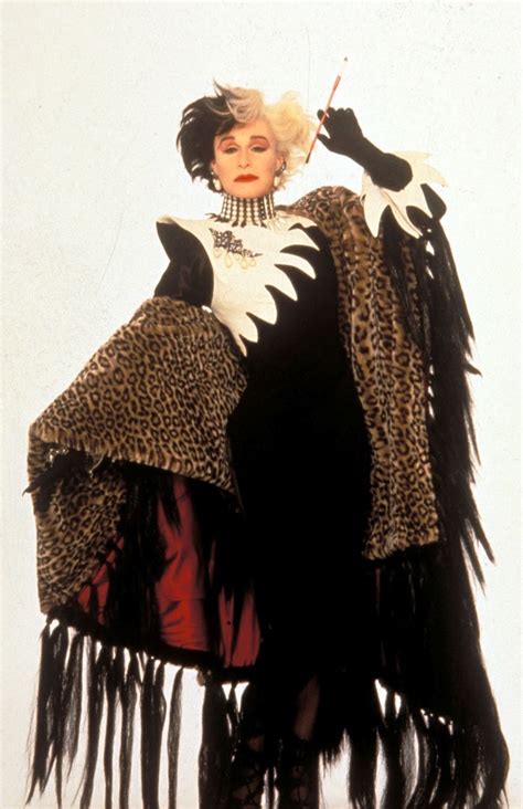Glenn close~ cruella deville, 101 dalmatians. Cruella De Vil in 101 Dalmations -- Costume Designer ...