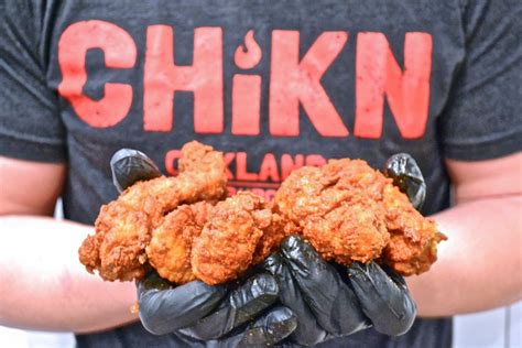 Locate your favorite store in your city. New chicken shop CHiKN now open in Oakland | Hoodline
