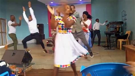 Rose Muhando Tuipakue Dance Video Youtube