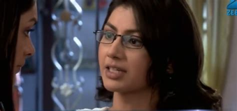 She tells baljeet that she was expecting her anger, but is happy to see her positive about the marriage. Kumkum Bhagya Written Updates - Telly Updates