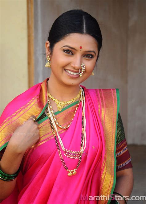 Marathi Actress In Saree Hd Wallpaper All Marathi Actresses Old And New With Their Key