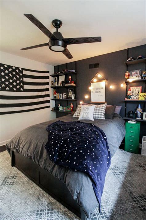 There are 1481 boys bedroom lights for sale on etsy, and they cost 28,31 $ on average. 25 Cool Lighting Decor Ideas For Teen Boys Room | HomeMydesign