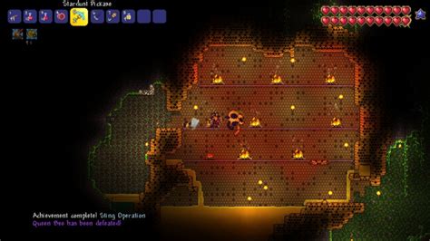 Terraria How To Summon And Defeat The Queen Bee