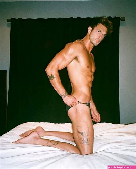 Christian Hogue Nude Pornhub Pics
