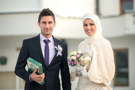 Midlife Crisis And Married Muslim Men Hadith Of The Day
