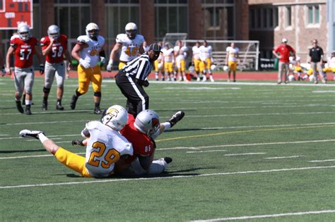 Late field goal block propels football over Millsaps ...