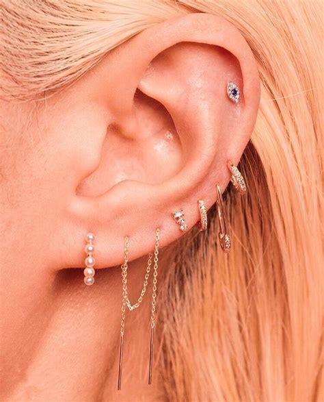Ear Curation On Instagram Four Lobe Piercings Two Low Helix