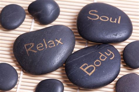 What Are Some Of The Benefits Of Hot Stone Massage