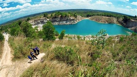 Mamat — salju di danau rindu. Genggam Rindu di Danau Biru Pengaron - Banjarmasin Post