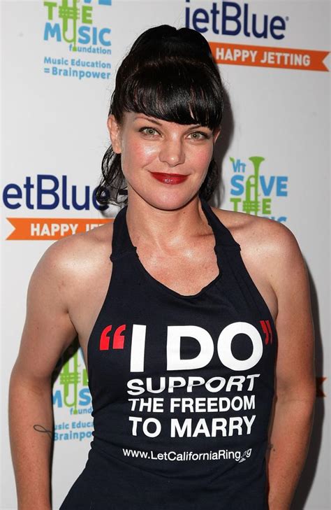 Ncis Pauley Perrette Accused Of Stalking By Ex Husband The Advertiser