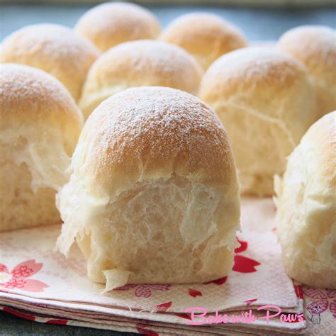Japanese Soft White Buns Bake With Paws