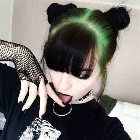 Dyed My Roots Green Hair Styles Goth Hair Hair Inspo Color