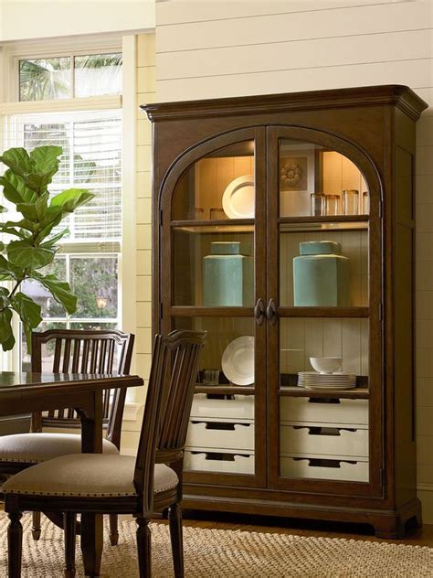 Paula deen river house bedroom furniture. Paula Deen by Universal Dining Room River Bank Dish Pantry ...
