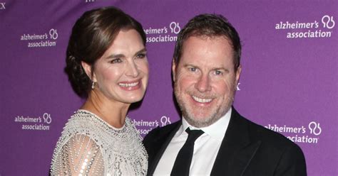 Brooke Shields Husband Chris Henchy Get To Know The Tv Producer
