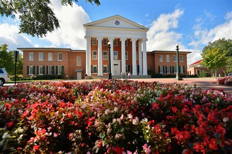 Vote Now Ole Miss In Running For Most Beautiful Us College Campus
