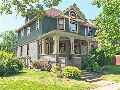 Exterior paint color combinations exterior color palette exterior paint colors exterior house colors paint colors for home color combos victorian homes exterior old how to choose an exterior paint color for your home. Image by Natalie on houses in 2020 | House exterior color schemes, Exterior paint color ...