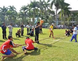 Lengkap juga dengan yel yel pramuka penggalang. Jenis-jenis Olahraga Tradisional - Kumpulan Olahraga