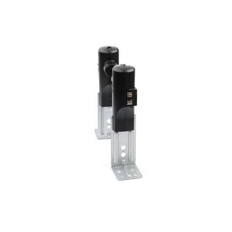 Have unplugged opener to let reset. Genie Garage Door Sensor Blinking Red 3 Times | Dandk ...