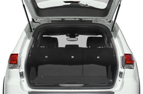 Let nearby dealers offer you competitive pricing. 2017 Jeep Grand Cherokee MPG, Price, Reviews & Photos ...