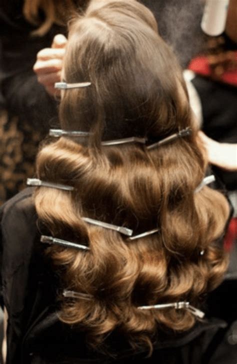 How To Create A Classic Hollywood Waves Hair Style Hollywood Hair