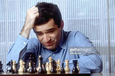 Garry Kasparov Photos And Premium High Res Pictures Getty Images
