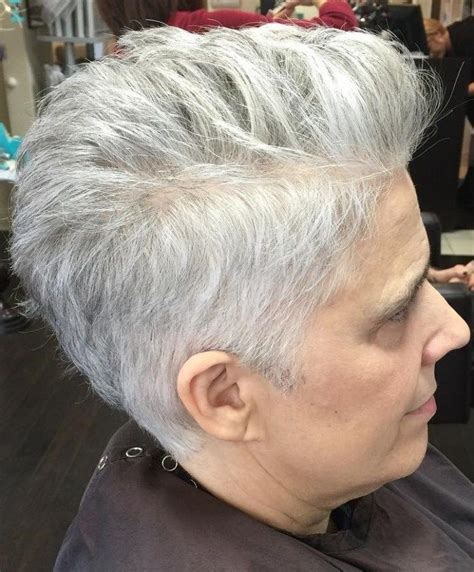 Layered haircuts 2020 will benefit your look immensely. 50 Gray Hair Styles Trending in 2020 - Hair Adviser in 2020 | Short grey haircuts, Gorgeous gray ...