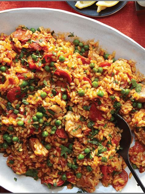 It's made with chili, two kinds of beans, tomatoes, and this easy slow cooker chicken recipe is easy to prepare, as it uses condensed cream of chicken soup and cheese soup. Slow cooker paella | Slow cooker recipes, Paella recipe ...