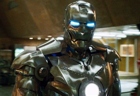 Iron Man Il Crée Une Armure Mark Ii Capable De Voler Iron Man
