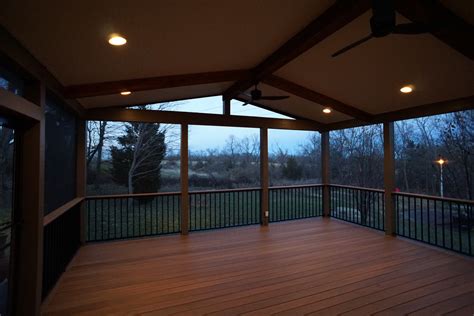 We have a deck which is the roof or our sun room. Gable Roof Screened Porch - Picture 5177 | Decks.com