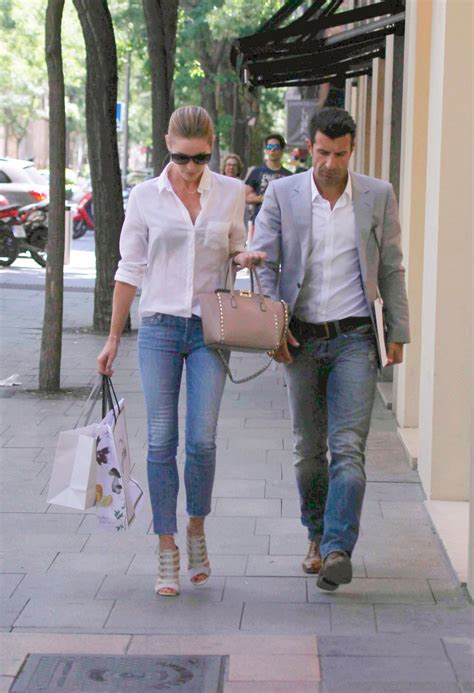 The official website of the michelin guide. Luis Figo y Helen Swedin, un matrimonio modelo