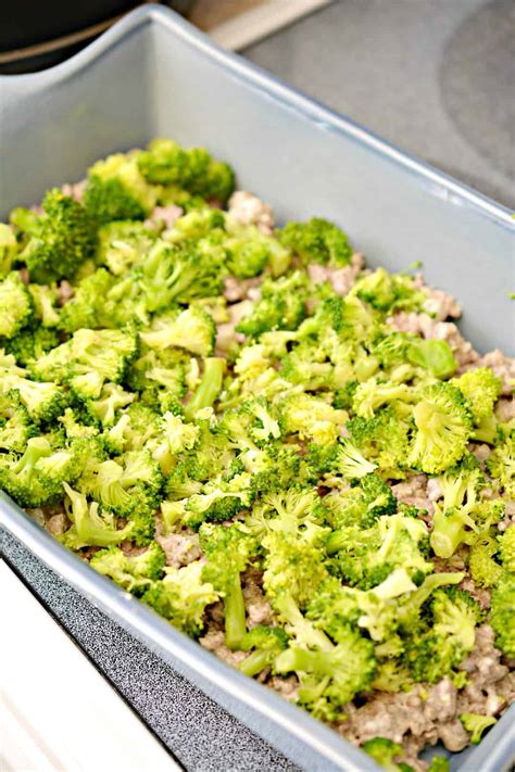 Italica) is an edible green plant in the cabbage family (family brassicaceae, genus brassica) whose large flowering head, stalk and small associated leaves are eaten as a vegetable. Hamburger Sausage and Broccoli Alfredo - Keto A to Z