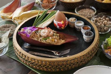 bangkok hands on thai cooking class and market tour in silom getyourguide