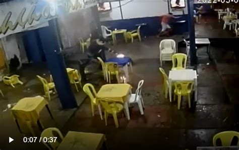 Vídeo Mostra Momento Em Que Homem é Executado Dentro De Bar Em Teresina 180graus O Maior