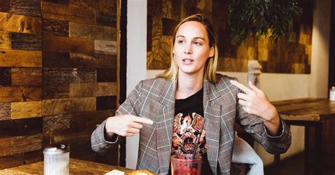 Wij zetten de meest interessante onderwerpen op een rijtje. Eefje Depoortere (32) verovert wereld als presentator van ...