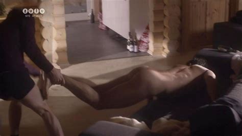 Jonathan Harboe In Sjit Happens Ep X Nudi Al Cinema