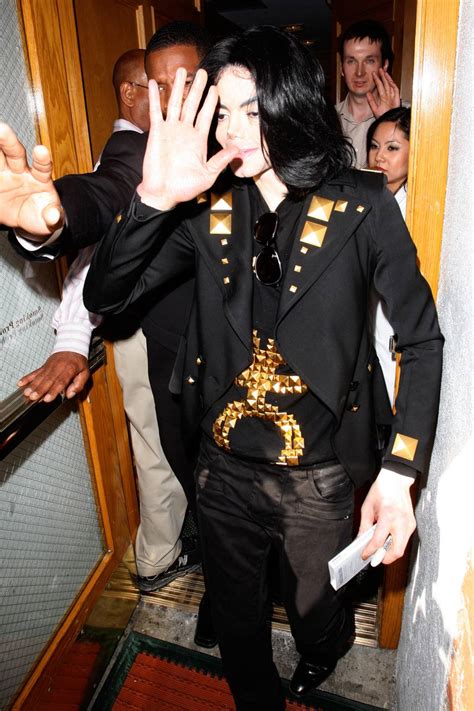 Michael Jackson Fashion Style And Clothing Icon Uk British