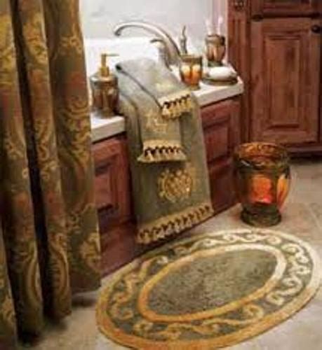 Bathroom towels, in particular, can be bulky inhibitors to an interior's flow, and many are stumped for ways to incorporate them into a room's design scheme. How To Arrange Decorative Bath Towels: 5 Ideas To Create ...