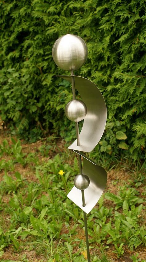 Wunderschöner gartenstecker mit 4 kugeln und 2 bögen ein hingucker für ihren garten oder steingarten. Gartendeko Shop Edelstahl Gartenstecker Zilly Edelstahlkugeln
